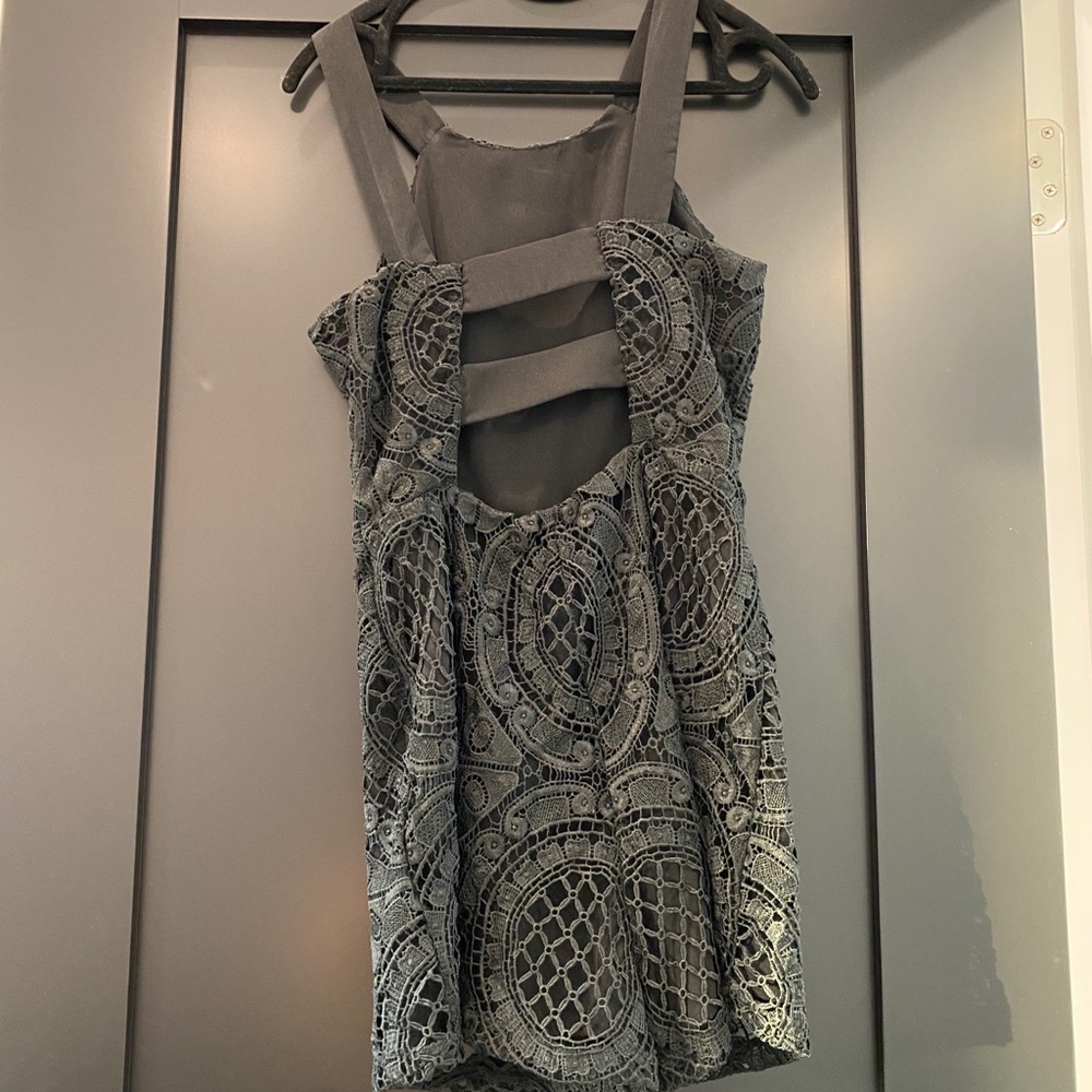 Adelyn Rae Romper - Picture 4 of 5